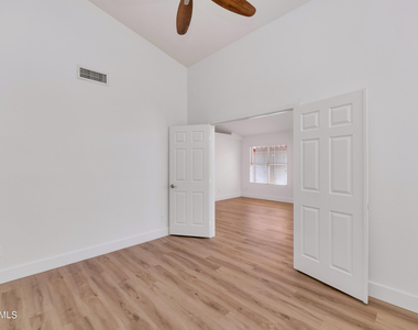 1706 E Windsong Drive - Photo Thumbnail 16