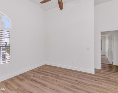 1706 E Windsong Drive - Photo Thumbnail 15