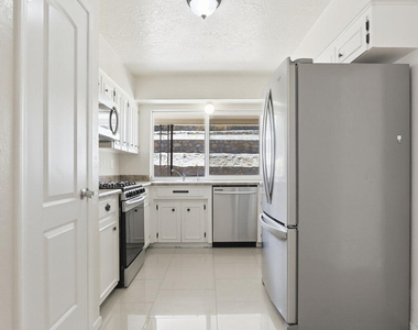 3329 Old Spanish Trail - Photo Thumbnail 40
