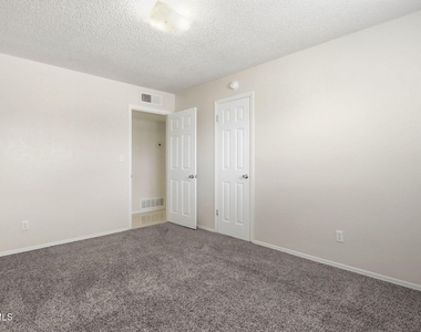 3329 Old Spanish Trail - Photo Thumbnail 8