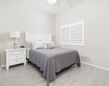 8164 W Zoe Ella - Photo Thumbnail 14