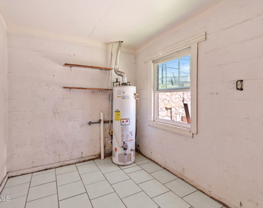 7707 Parral Drive - Photo Thumbnail 15
