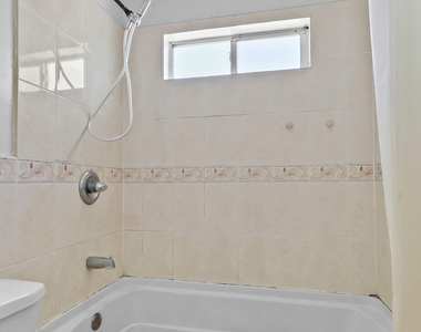 7707 Parral Drive - Photo Thumbnail 13