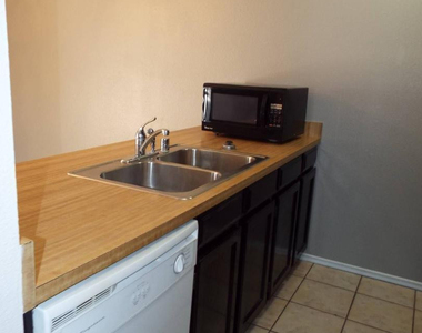 1688 W Village Way - Photo Thumbnail 3