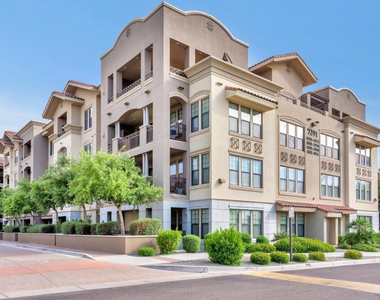 7291 N Scottsdale Road - Photo Thumbnail 3