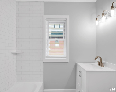144 Madison Street - Photo Thumbnail 4