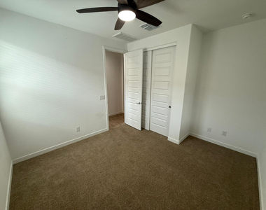 19145 W Coolidge Street - Photo Thumbnail 25