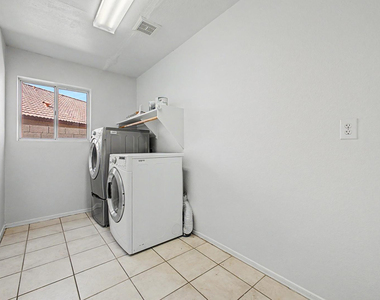 1295 S Honeysuckle Lane - Photo Thumbnail 31
