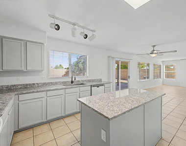 1295 S Honeysuckle Lane - Photo Thumbnail 5
