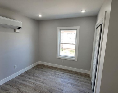 107 Main Street - Photo Thumbnail 4