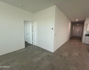 1575 E Lardner - Photo Thumbnail 6
