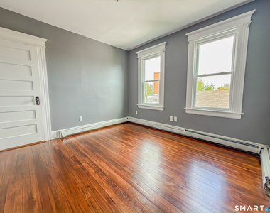 15 Elmwood Avenue - Photo Thumbnail 9