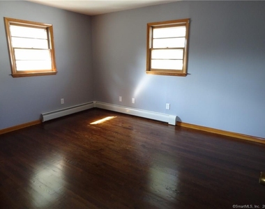 64 Nash Lane - Photo Thumbnail 12