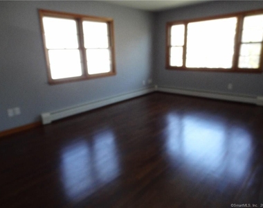 64 Nash Lane - Photo Thumbnail 6