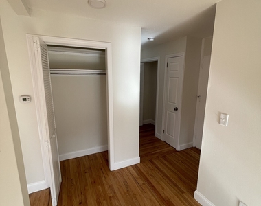 492 Fountain Street - Photo Thumbnail 4
