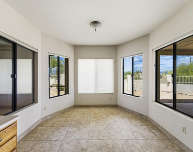 17422 E Flat Rock Drive - Photo Thumbnail 12