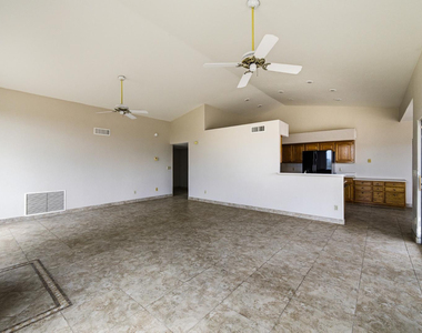 17422 E Flat Rock Drive - Photo Thumbnail 9