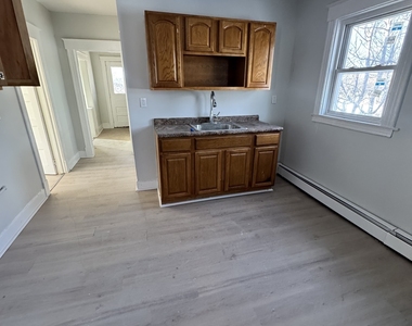 190-192 Brook Street - Photo Thumbnail 3