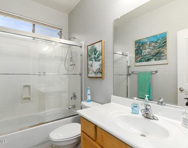 3725 E Meadowview Drive - Photo Thumbnail 25