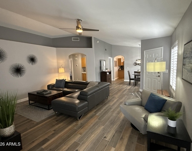 4052 E Chaparosa Way - Photo Thumbnail 2
