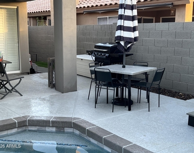 4052 E Chaparosa Way - Photo Thumbnail 17