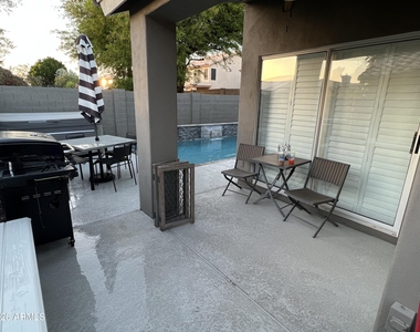 4052 E Chaparosa Way - Photo Thumbnail 18