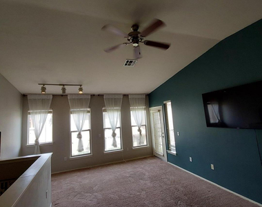 14250 W Wigwam Boulevard - Photo Thumbnail 3