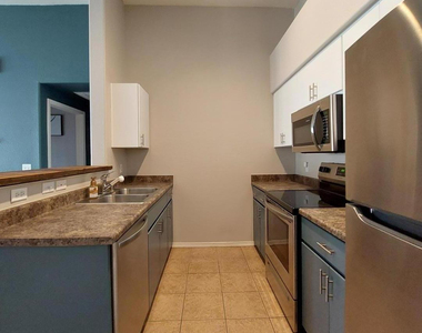 14250 W Wigwam Boulevard - Photo Thumbnail 8