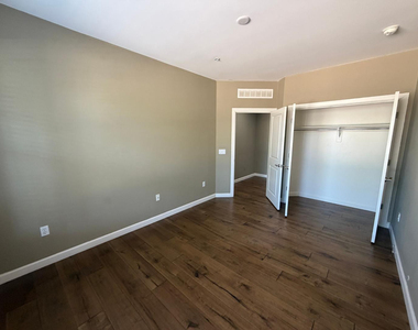 7291 N Scottsdale Road - Photo Thumbnail 18