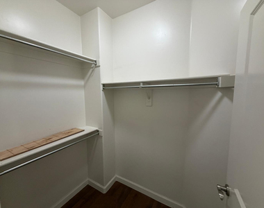 7291 N Scottsdale Road - Photo Thumbnail 14