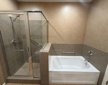 7291 N Scottsdale Road - Photo Thumbnail 16