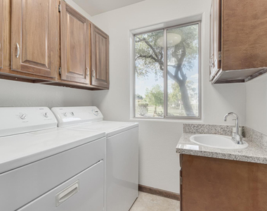 16915 E Jacklin Drive - Photo Thumbnail 68