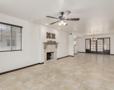 16915 E Jacklin Drive - Photo Thumbnail 9