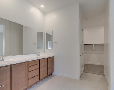 458 W Golden Aspen - Photo Thumbnail 17
