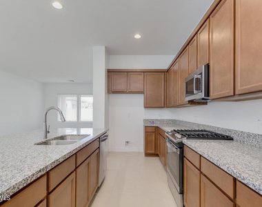 458 W Golden Aspen - Photo Thumbnail 1