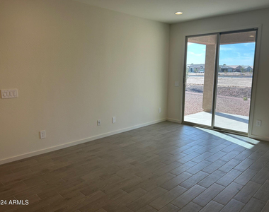 20520 N Candlelight Road - Photo Thumbnail 7