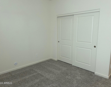 20520 N Candlelight Road - Photo Thumbnail 9
