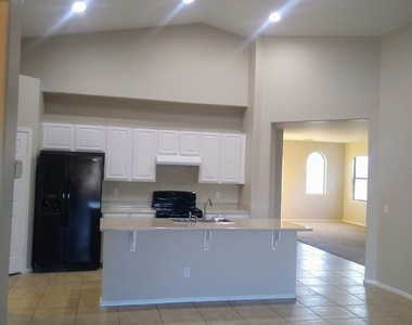 24744 W Illini Street - Photo Thumbnail 2