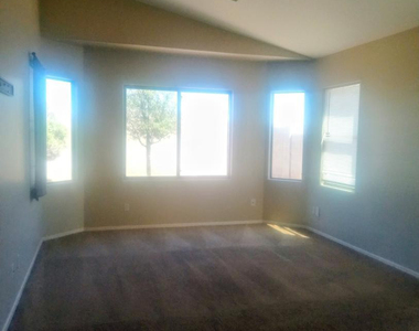 24744 W Illini Street - Photo Thumbnail 9