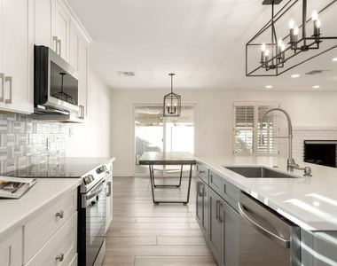 8656 E Solano Drive - Photo Thumbnail 8