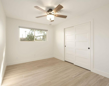 8656 E Solano Drive - Photo Thumbnail 14