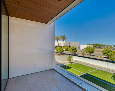 6587 N Palmeraie Boulevard - Photo Thumbnail 29