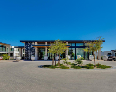 6587 N Palmeraie Boulevard - Photo Thumbnail 32