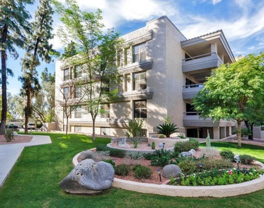 5124 N 31st Place - Photo Thumbnail 9