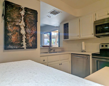 5124 N 31st Place - Photo Thumbnail 33