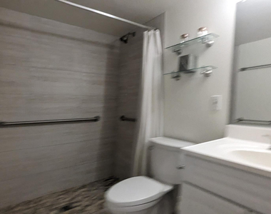 5124 N 31st Place - Photo Thumbnail 44