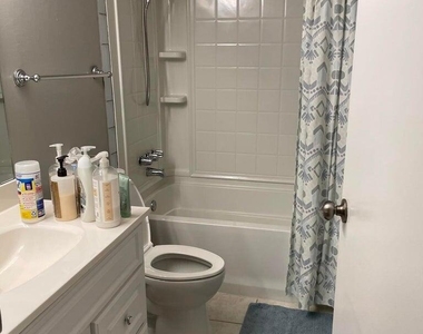 4610 N 68th Street - Photo Thumbnail 7