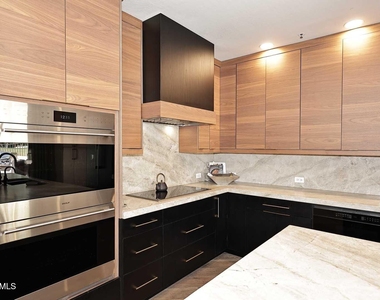 8334 E Jenan Drive - Photo Thumbnail 13