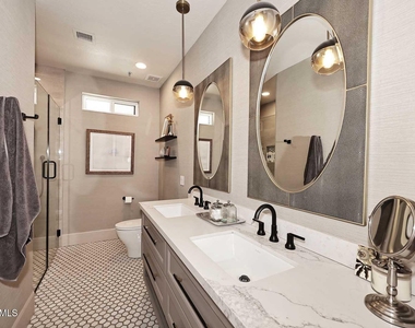 8334 E Jenan Drive - Photo Thumbnail 22
