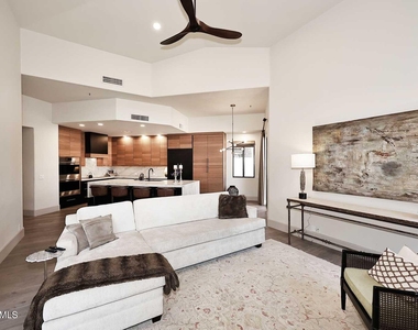 8334 E Jenan Drive - Photo Thumbnail 19